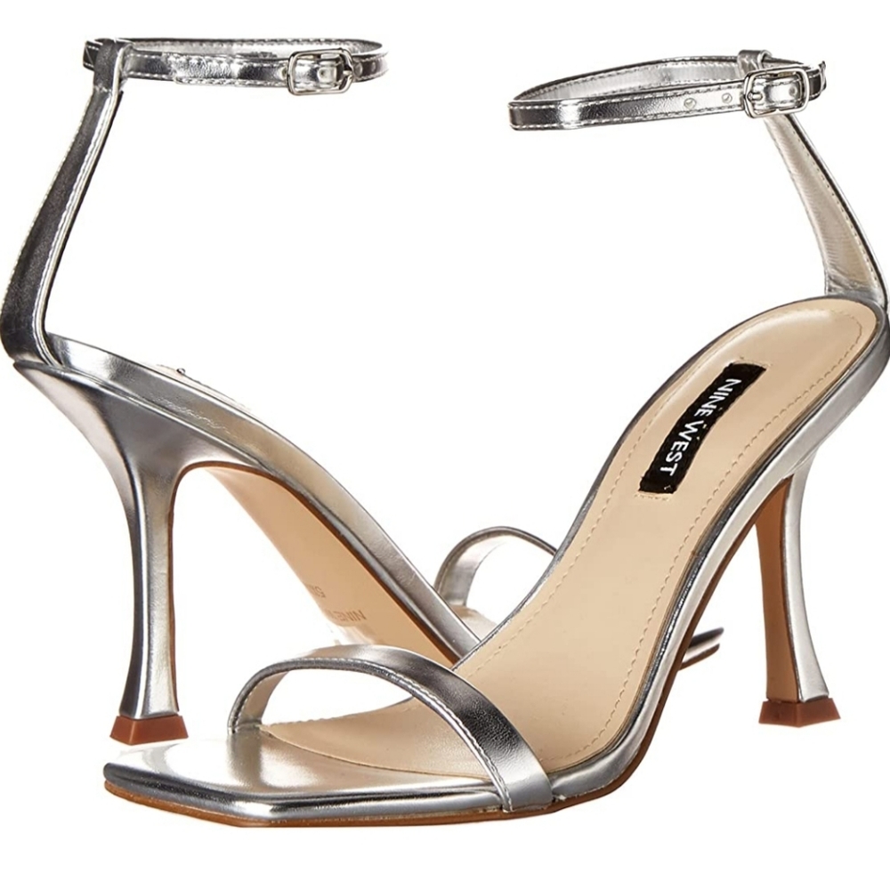 Nine West Yess Dress Sandals Size 8M Silver